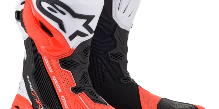 🚀 Gear Up Like a Pro with Alpinestars! 🏍️🔥